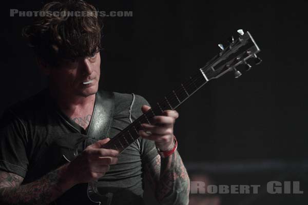 THEE OH SEES - 2013-07-20 - PARIS - CentQuatre - 